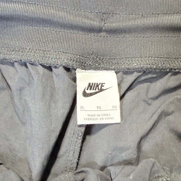 Nike Sportswear Womens Sherpa Trim Nylon Utility Pants Black XL DQ6809-010 - Picture 4 of 11